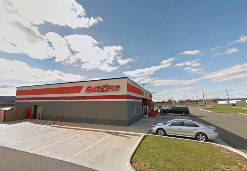 More Photos Of 102-240 Crossings Blvd, Elverson Unknown For Lease