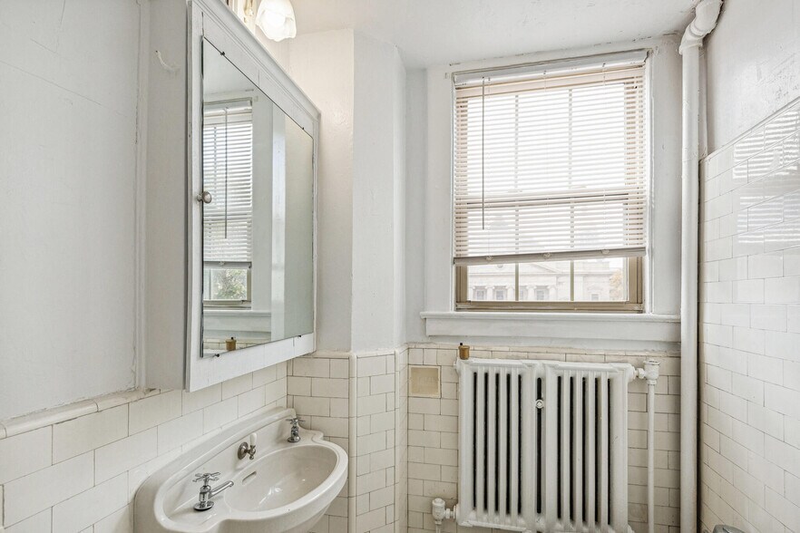 More Photos Of 429 E 14th Ave, Denver Apartments For Sale