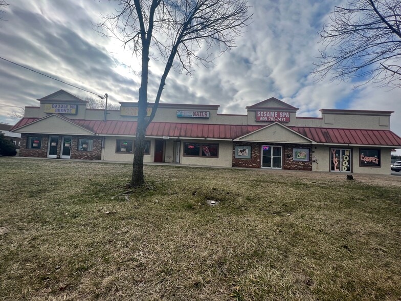 Primary Photo Of 1566 Rt 38, Lumberton General Retail For Sale