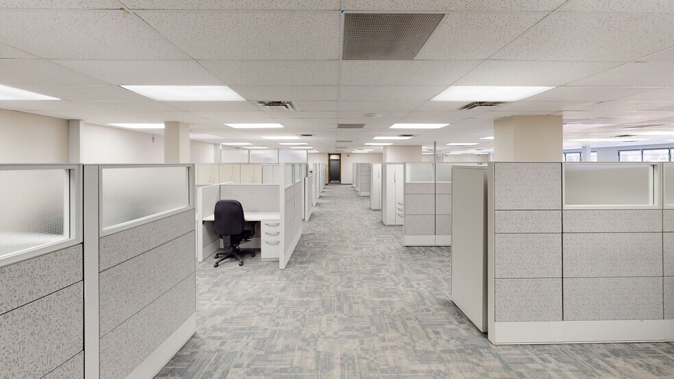 More Photos Of 9805 Horton Rd SW, Calgary Warehouse For Lease