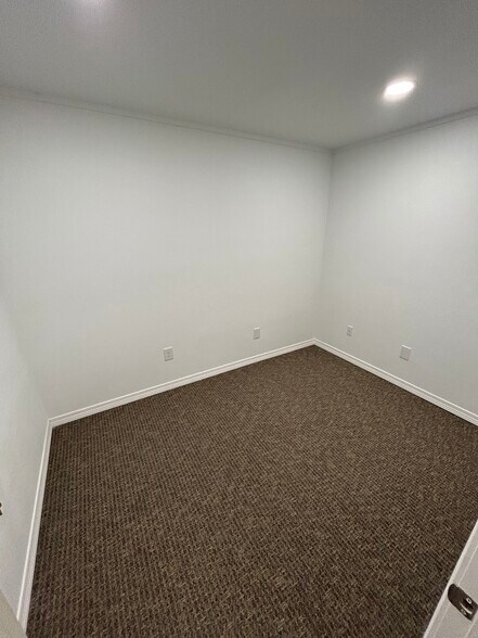 More Photos Of 5771 I 10 Industrial Pky N, Theodore Warehouse For Lease