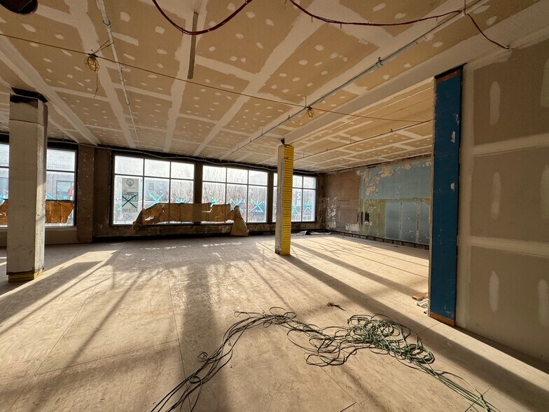 More Photos Of 617-619 W 181st St, New York General Retail For Lease