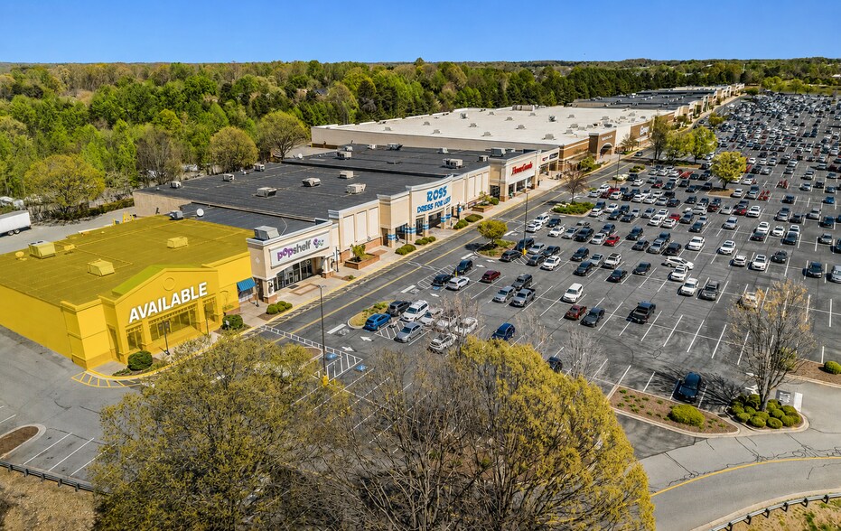 More Photos Of 598 River Hwy, Mooresville Unknown For Lease