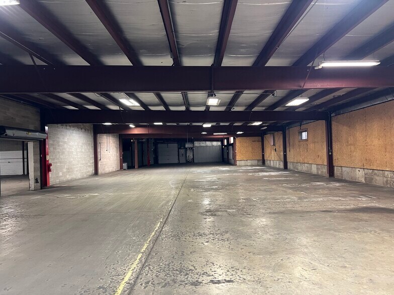 More Photos Of 930 Single Ave, Wausau Manufacturing For Sale