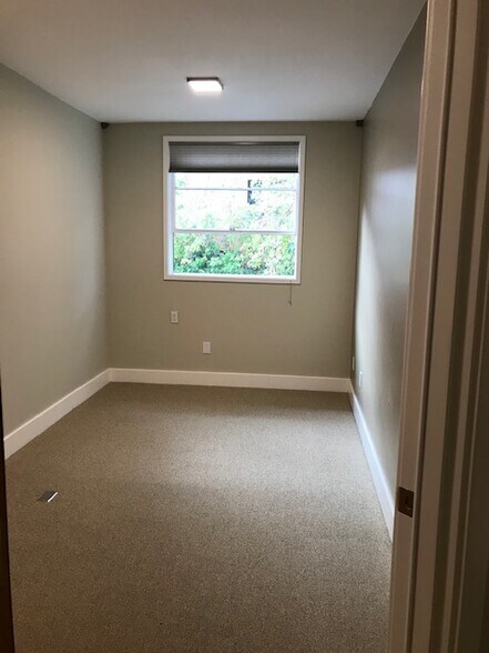 More Photos Of 2929 Summit St, Oakland Office For Lease