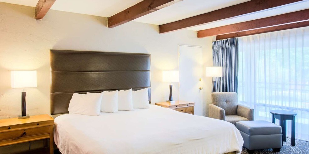 More Photos Of 1765 S Main St, Las Cruces Hotel For Sale