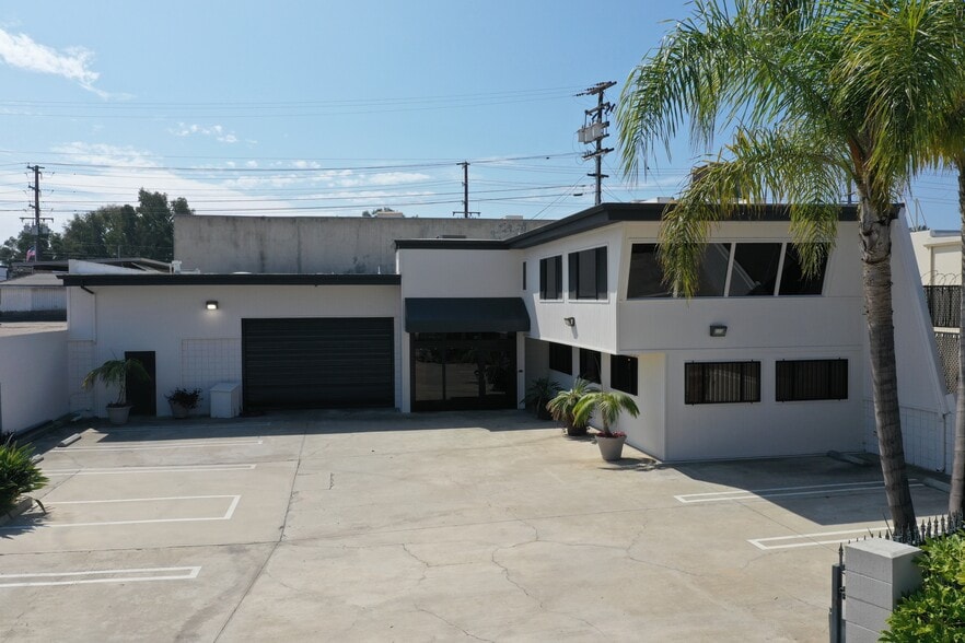 More Photos Of 735 Ohms Way, Costa Mesa Light Distribution For Sale