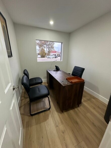 More Photos Of 1314 S Semoran Blvd, Orlando Office For Lease