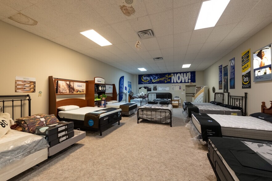 More Photos Of 2515 E Montgomery Pl, Wichita Falls Freestanding For Sale