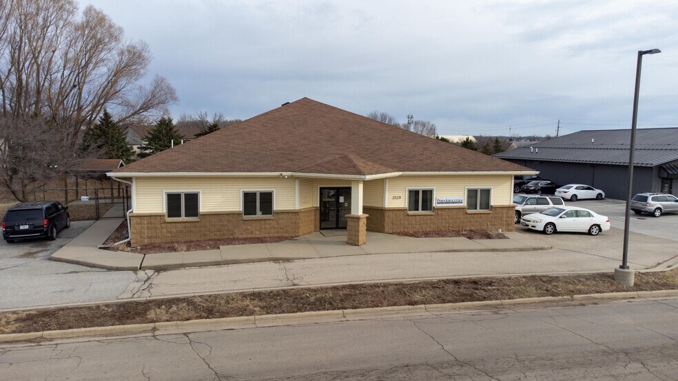 Primary Photo Of 3139 41st St NW, Rochester Office For Sale
