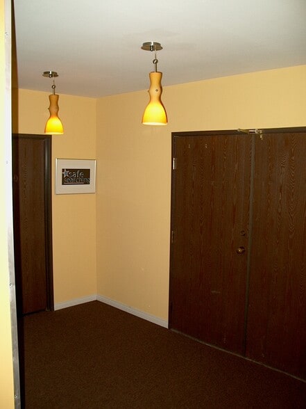 More Photos Of 3255 Cahuenga Blvd W, Los Angeles Office For Lease