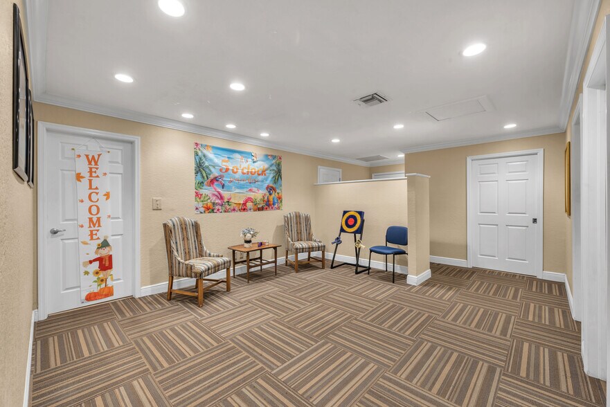 More Photos Of 308 Elizabeth St, Brandon Office For Lease