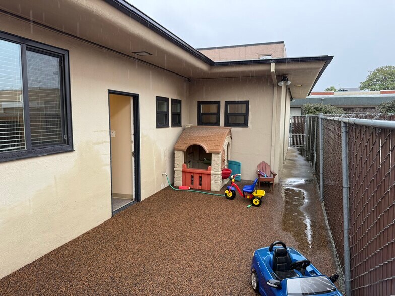 More Photos Of 422-426 Peninsula Ave, San Mateo Medical For Lease