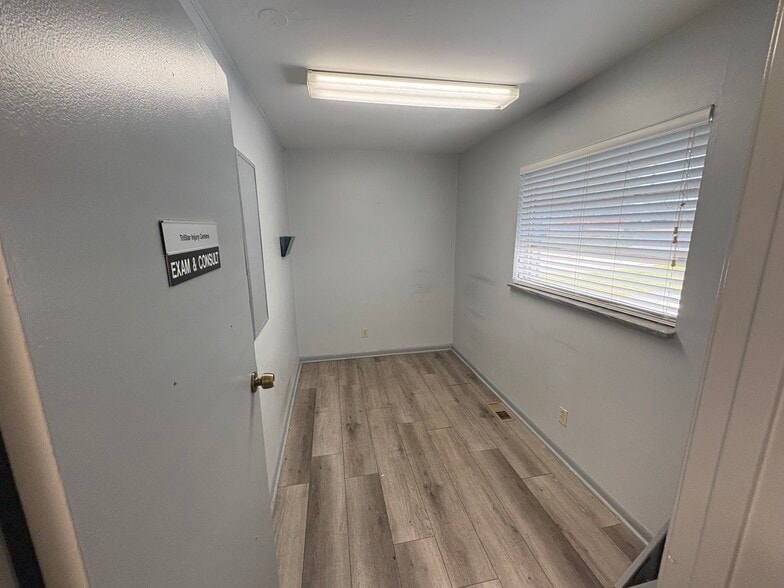 More Photos Of 2417 Candler Rd, Decatur Office For Lease
