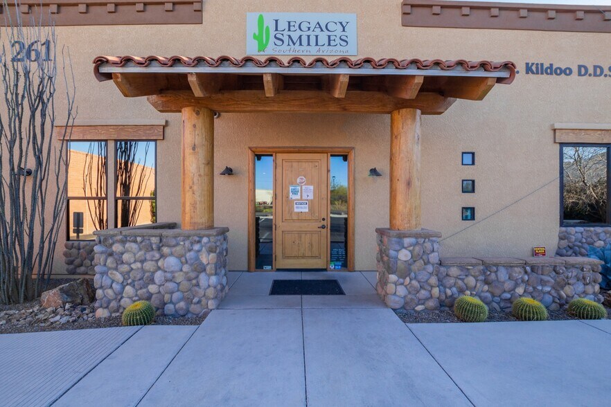 More Photos Of 261 W Duval Rd, Green Valley Medical For Sale