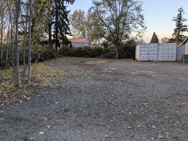 More Photos Of 10301 31st St E, Edgewood Contractor Storage Yard For Lease