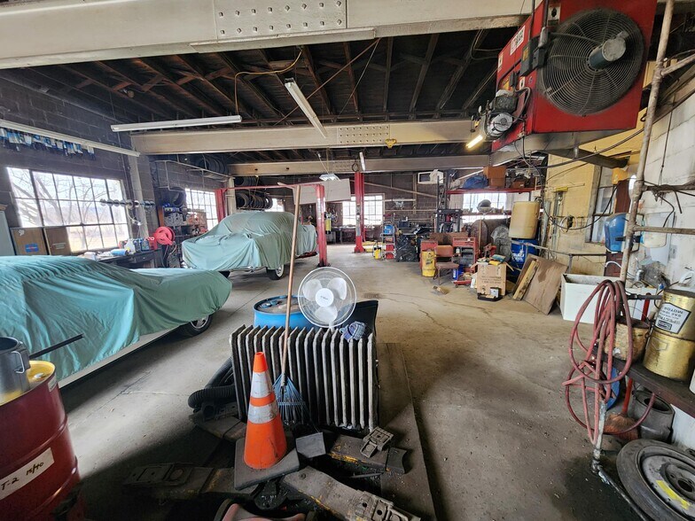 More Photos Of 4875 PA-44, Watsontown Service Station For Sale