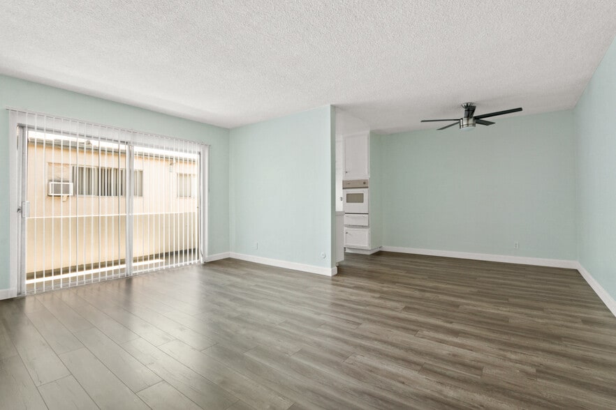 More Photos Of 3735 Mentone Ave, Los Angeles Apartments For Sale
