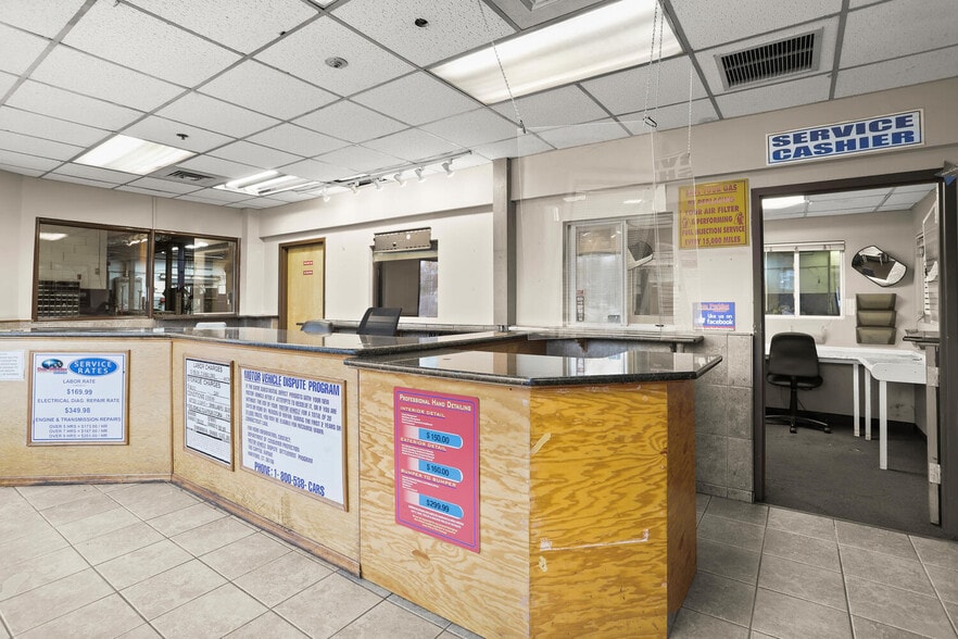 More Photos Of 1 Boston Post Rd, Milford Auto Dealership For Sale