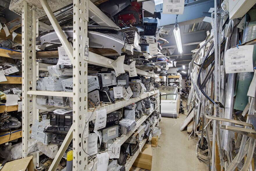 More Photos Of 428 Railroad St, Thomaston Industrial For Sale