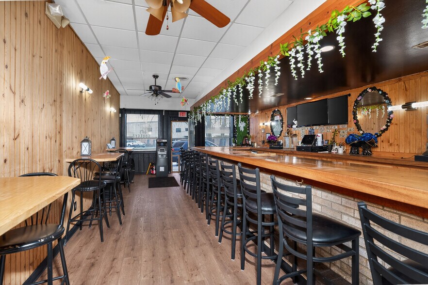 More Photos Of 427 S Pearl St, Albany Storefront Retail Residential For Sale