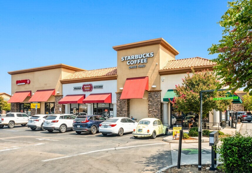 More Photos Of 1815-1865 Herndon Ave, Clovis Unknown For Lease