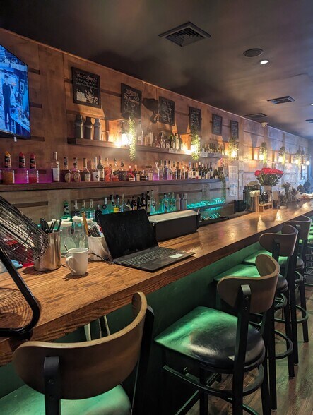 More Photos Of 142 Smith St, Brooklyn Apartments For Lease