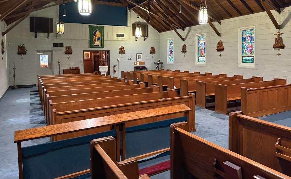 More Photos Of 1971 Jackson Ave, Memphis Religious Facility For Sale