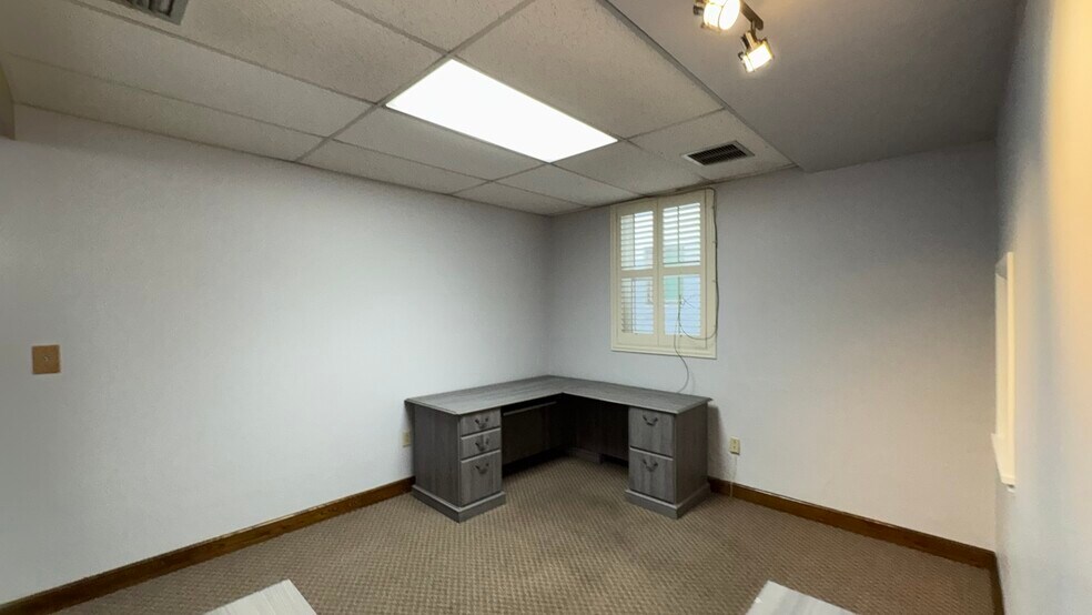 More Photos Of 211 N Magnolia Ave, Orlando Office For Lease