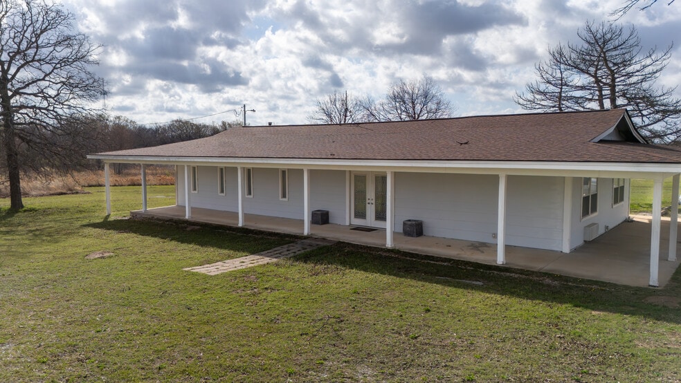 More Photos Of 12481 OK-19, Ada Cemetery Mausoleum For Sale