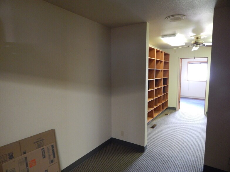 More Photos Of 272 Medical Loop, Roseburg Office For Sale