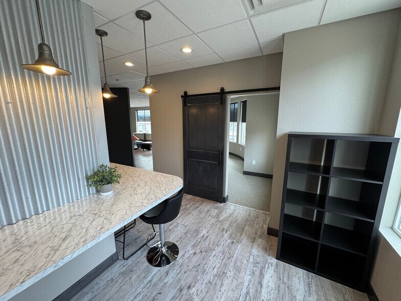 More Photos Of 102 E 1st St, Loveland Office For Lease
