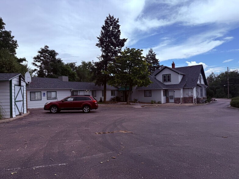 More Photos Of 1777 Kipling St, Lakewood Office For Sale