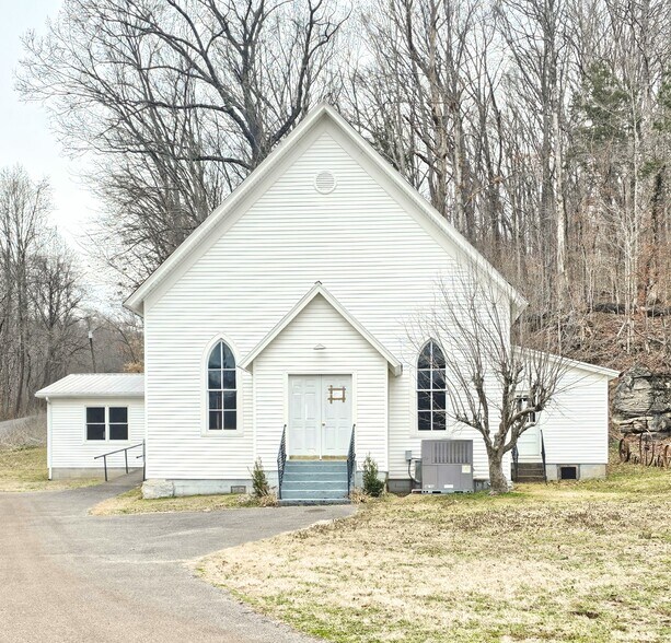Primary Photo Of 1124 Leach rd, Cumberland Furnace Specialty For Sale