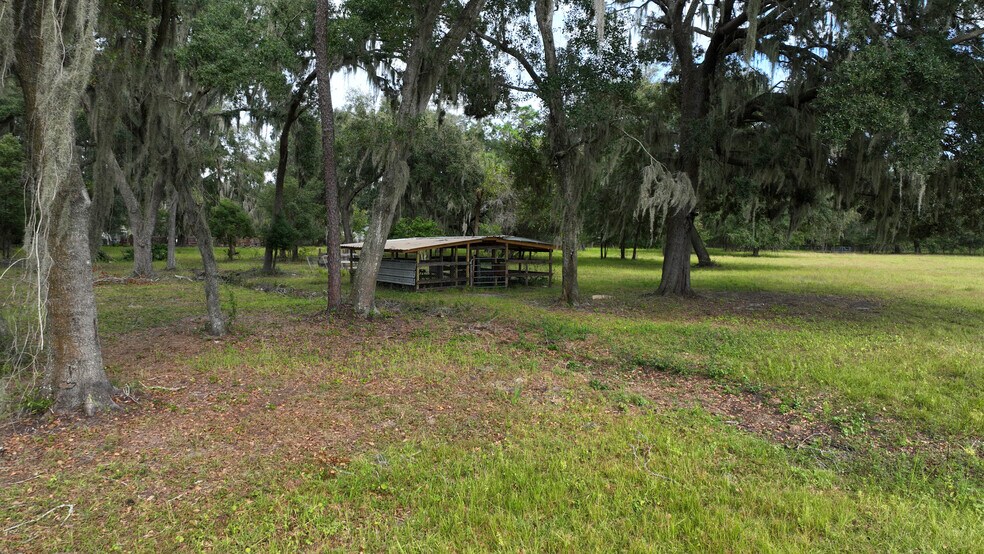 More Photos Of 2515 Bennett rd, Plant City Land For Lease