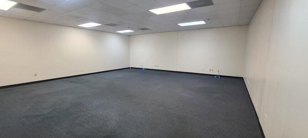 More Photos Of 96-102 Forsman Dr NW, Fort Walton Beach Office For Lease