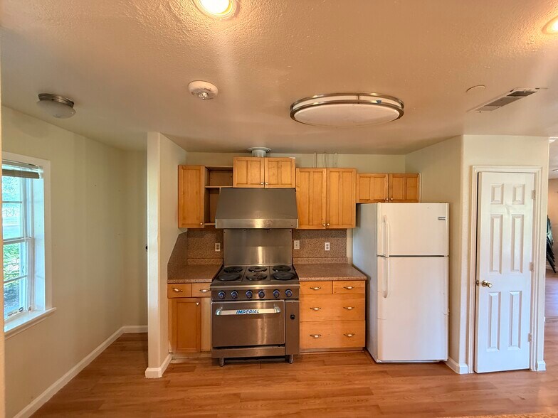 More Photos Of 16160 Porter Ln, Porter Land For Lease
