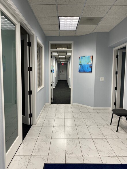 More Photos Of 313 Pilot Rd, Las Vegas Light Distribution For Sale