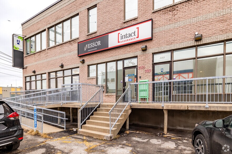 More Photos Of 2015-2025 Av Huitième, Montréal Office For Lease