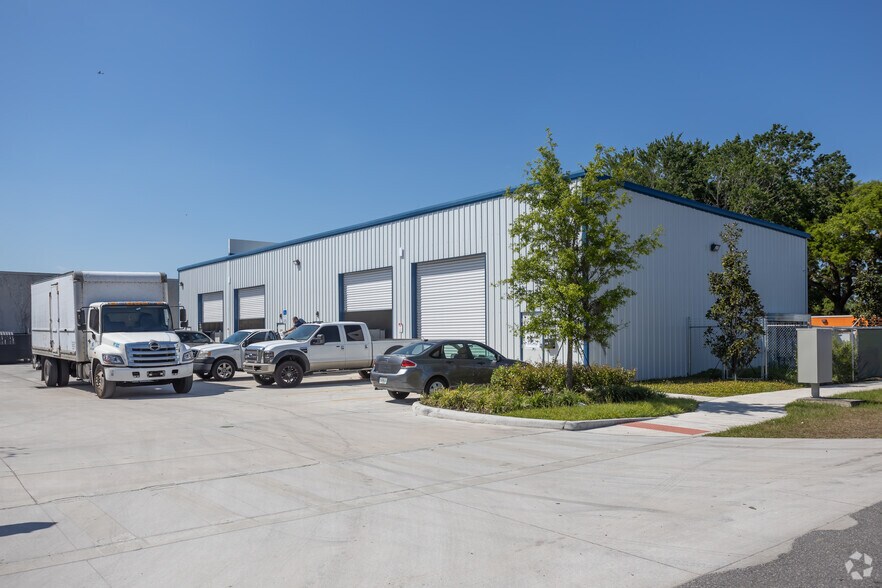 More Photos Of 1900 Monte Carlo Trl, Orlando Unknown For Lease