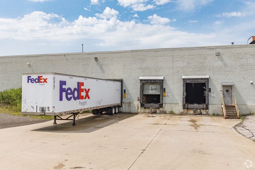 More Photos Of 4437 E 49th St, Cleveland Warehouse For Lease