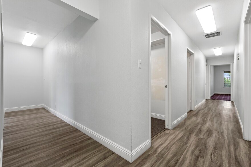 More Photos Of 970 Petit Ave, Ventura Medical For Sale