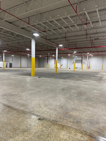 More Photos Of 660 Bessemer Super Hwy, Birmingham Warehouse For Sale