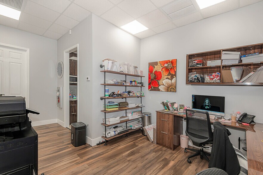 More Photos Of 7301 Wiles Rd, Coral Springs Medical For Lease