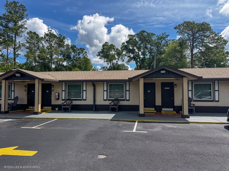 More Photos Of 19663 S US Hwy 441, High Springs Hotel For Sale