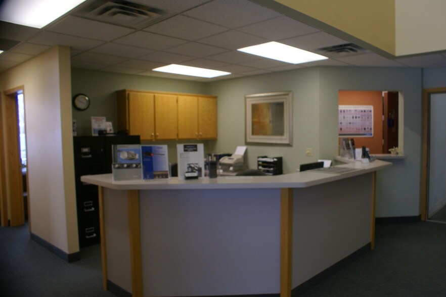 More Photos Of 13743 NE Aberdeen St, Ham Lake Warehouse For Lease
