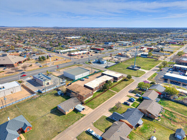 More Photos Of 6401 NW Oak Ave, Lawton Apartments For Sale