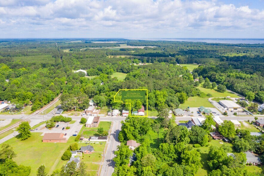 More Photos Of 242 Porcher Ave, Eutawville Freestanding For Sale