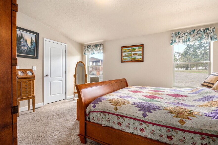 More Photos Of 110 Seubert Heights Dr, Cottonwood Trailer Camper Park For Sale
