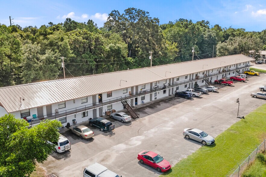 More Photos Of 150-221 SE Sundial Pl, Lake City Apartments For Sale